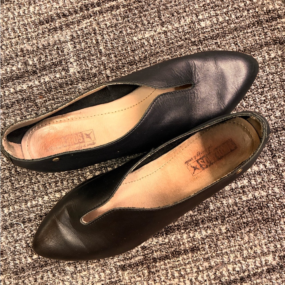 PIKOLINOS CALAFAT
Women's leather loafers